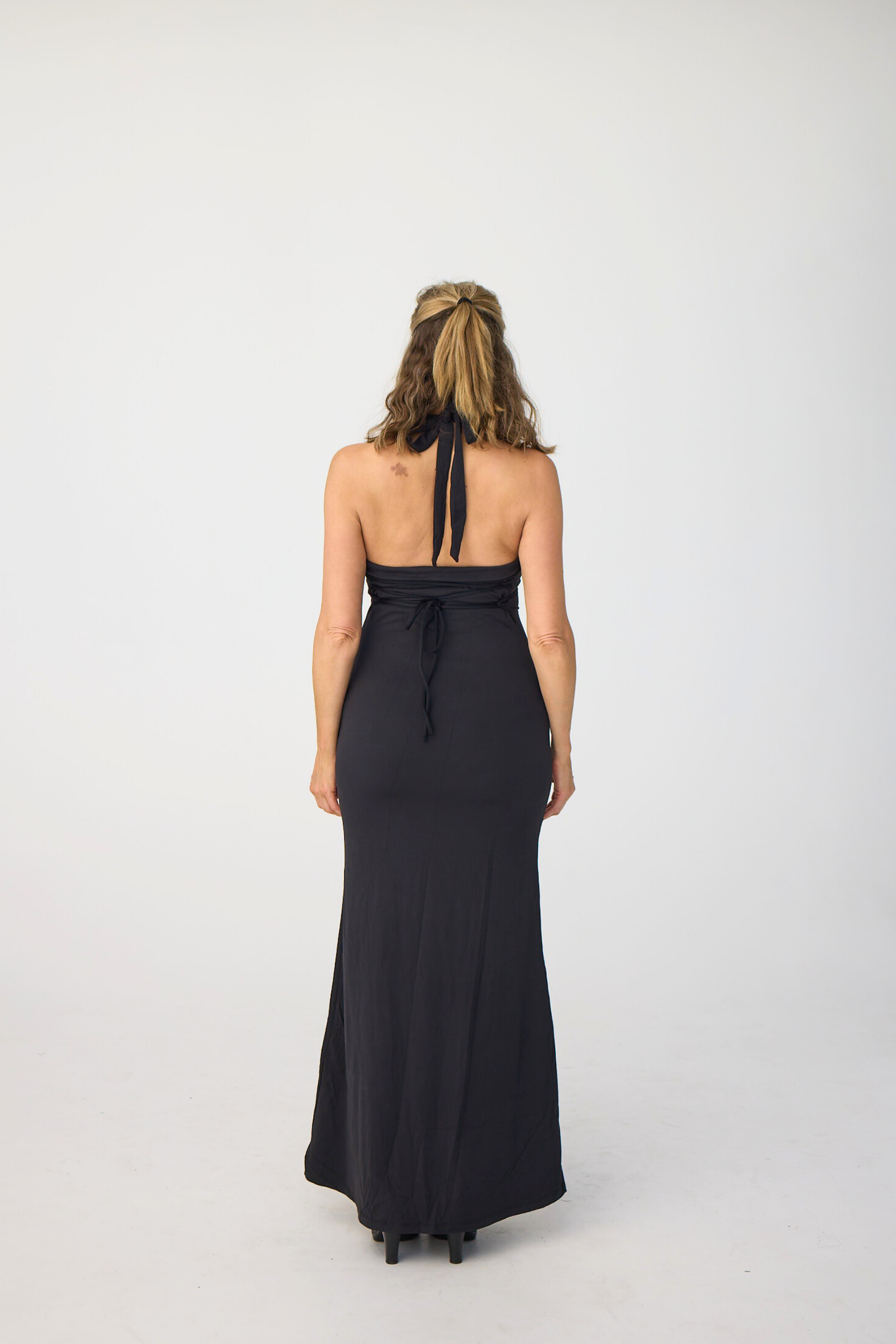 HALTERNECK MAXI DRESS