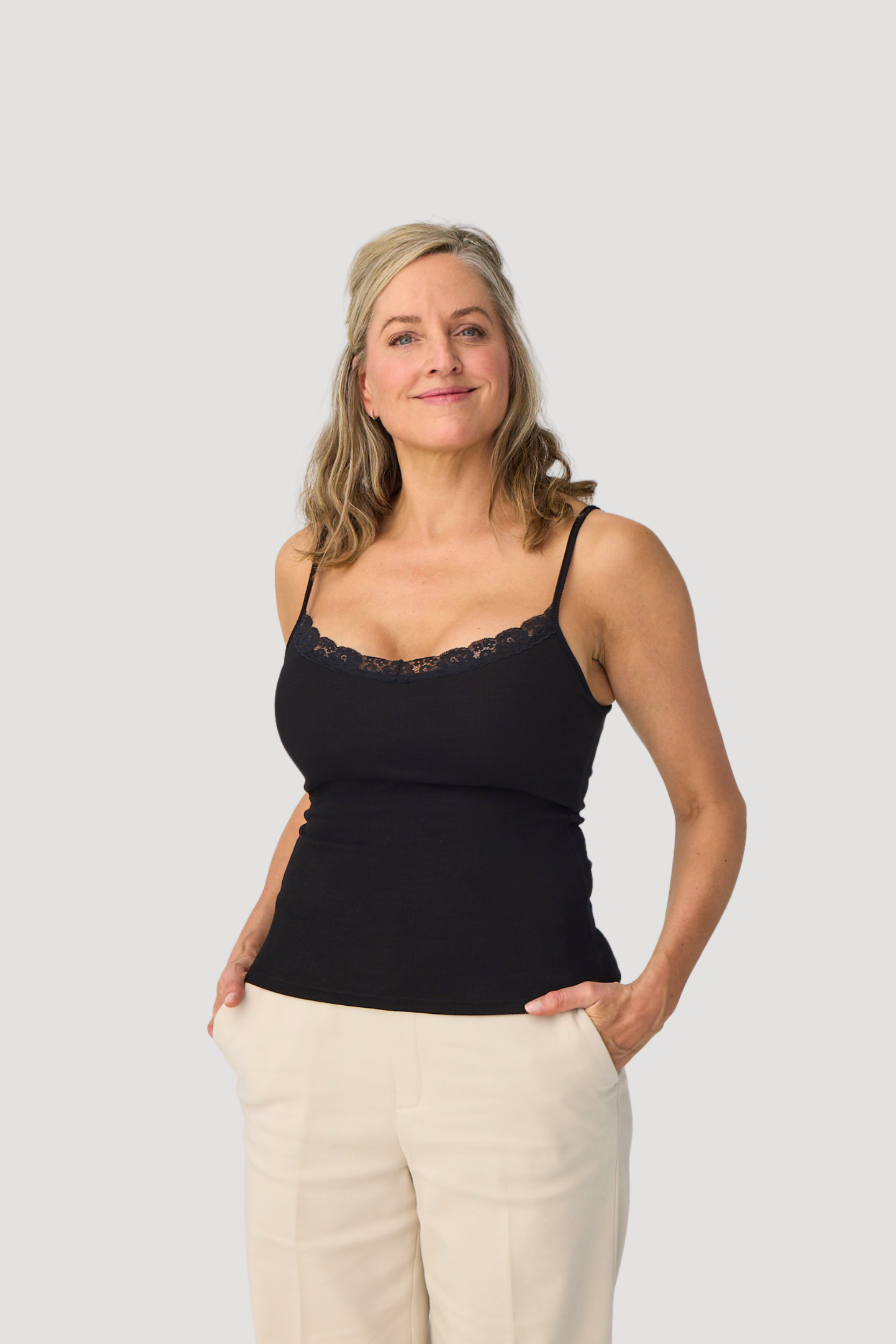 LACE THIN STRAP TANKTOP