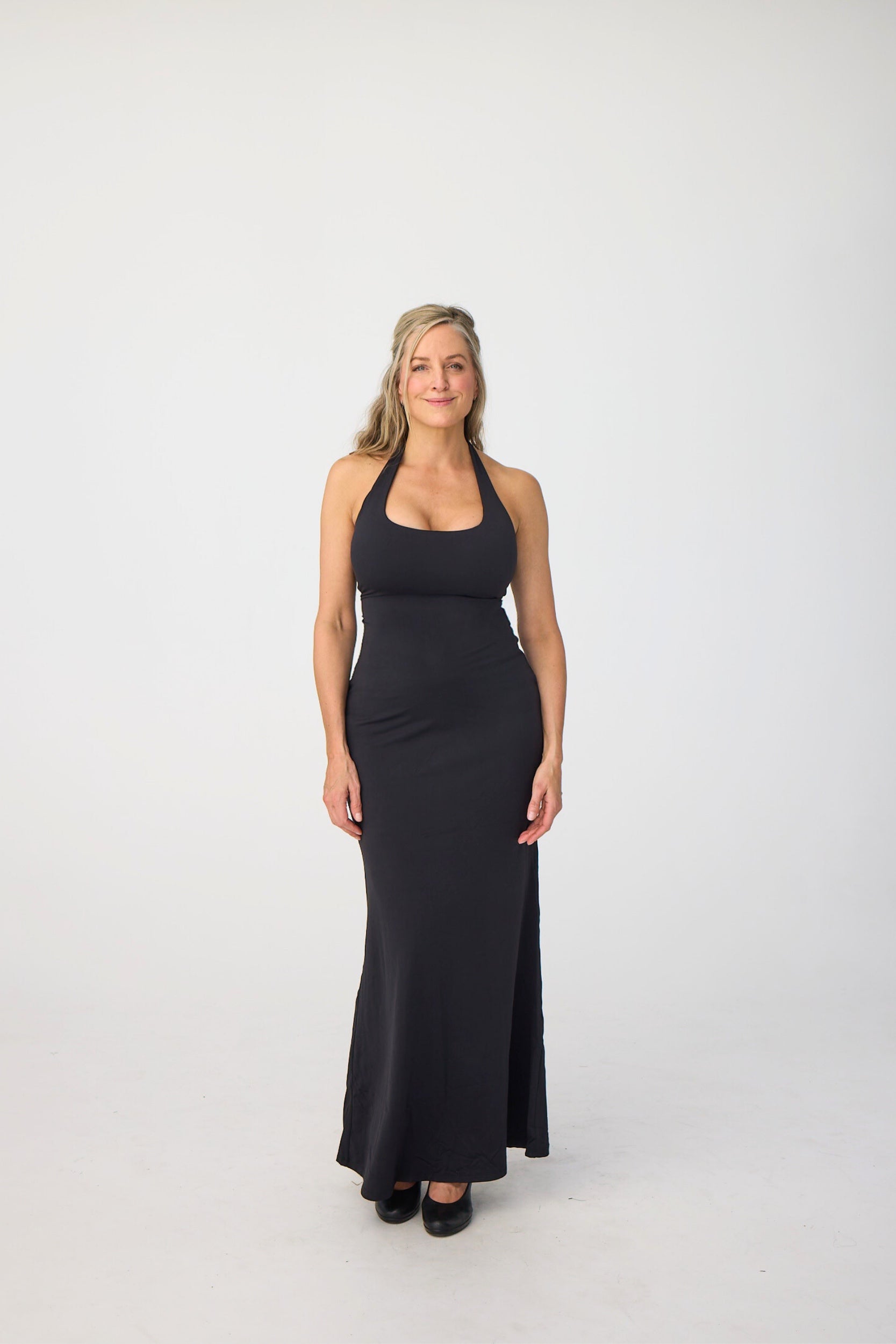 HALTERNECK MAXI DRESS
